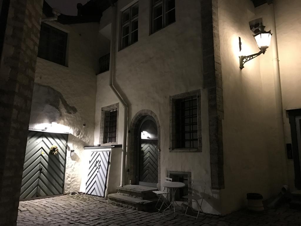 タリンOld Bishop'S Houseアパートメント エクステリア 写真